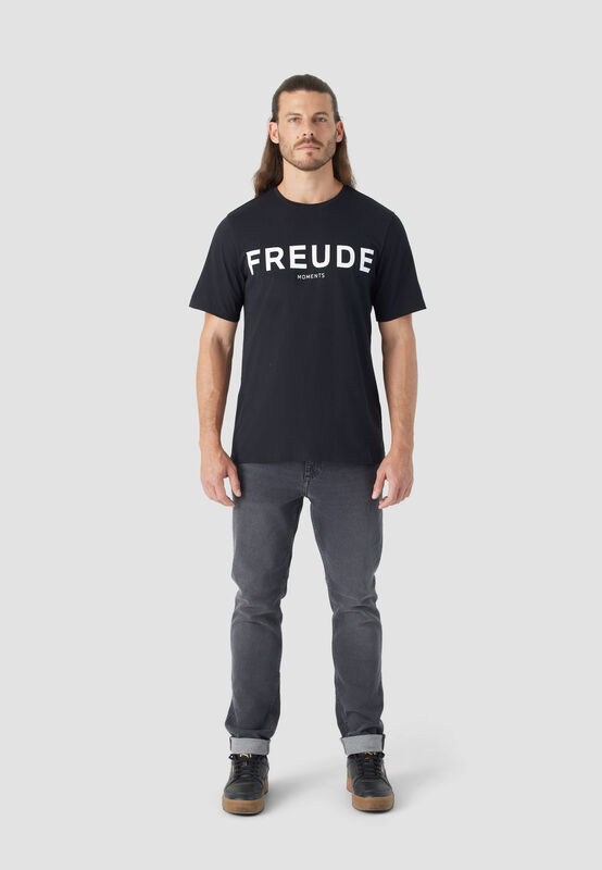 FREUDE LOGO T-SHIRT - model